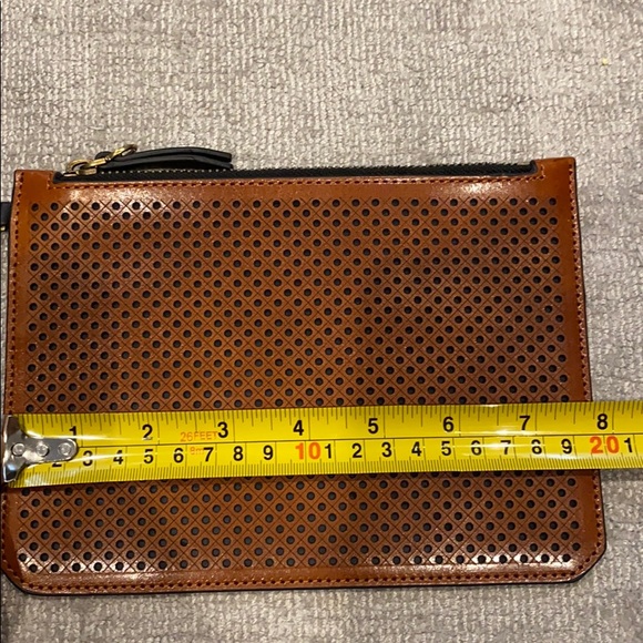 Etienne Aigner leather pouch - Picture 7 of 7